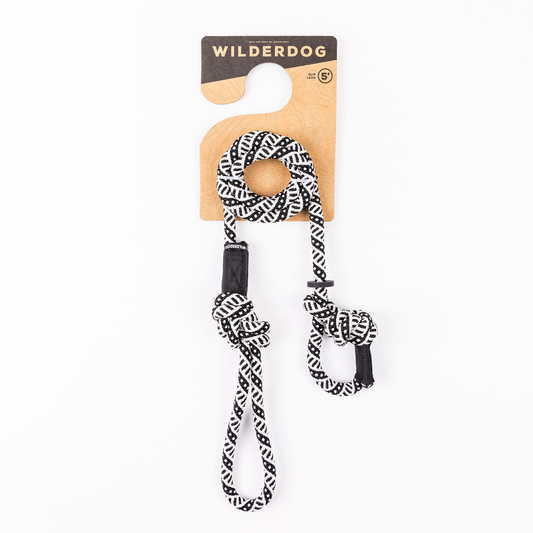 Black and White Slip Lead